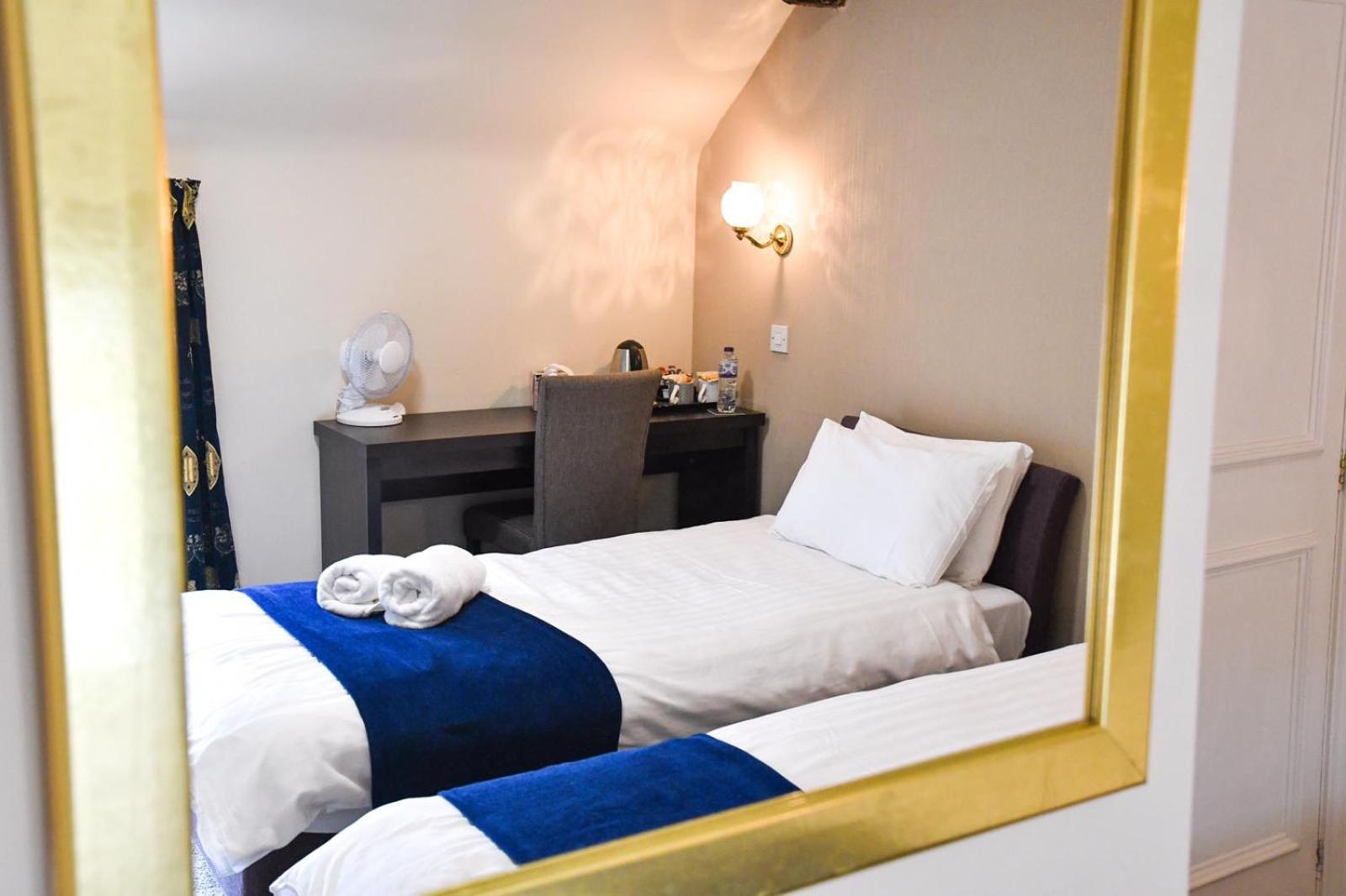 Whiston Hall 部屋 写真