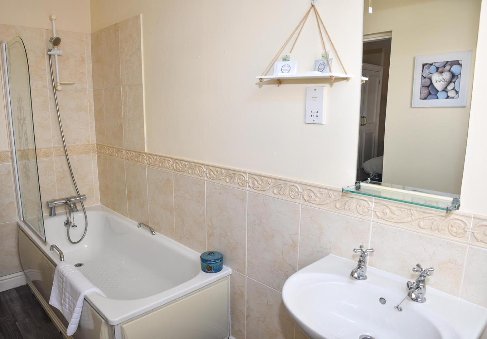 Whiston Hall 部屋 写真